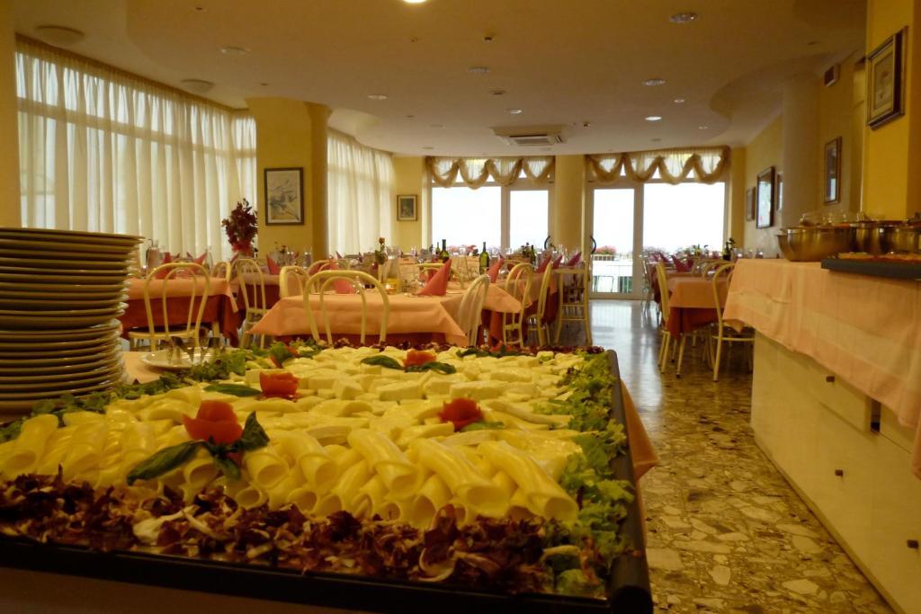 Hotel Sara Rimini Dış mekan fotoğraf